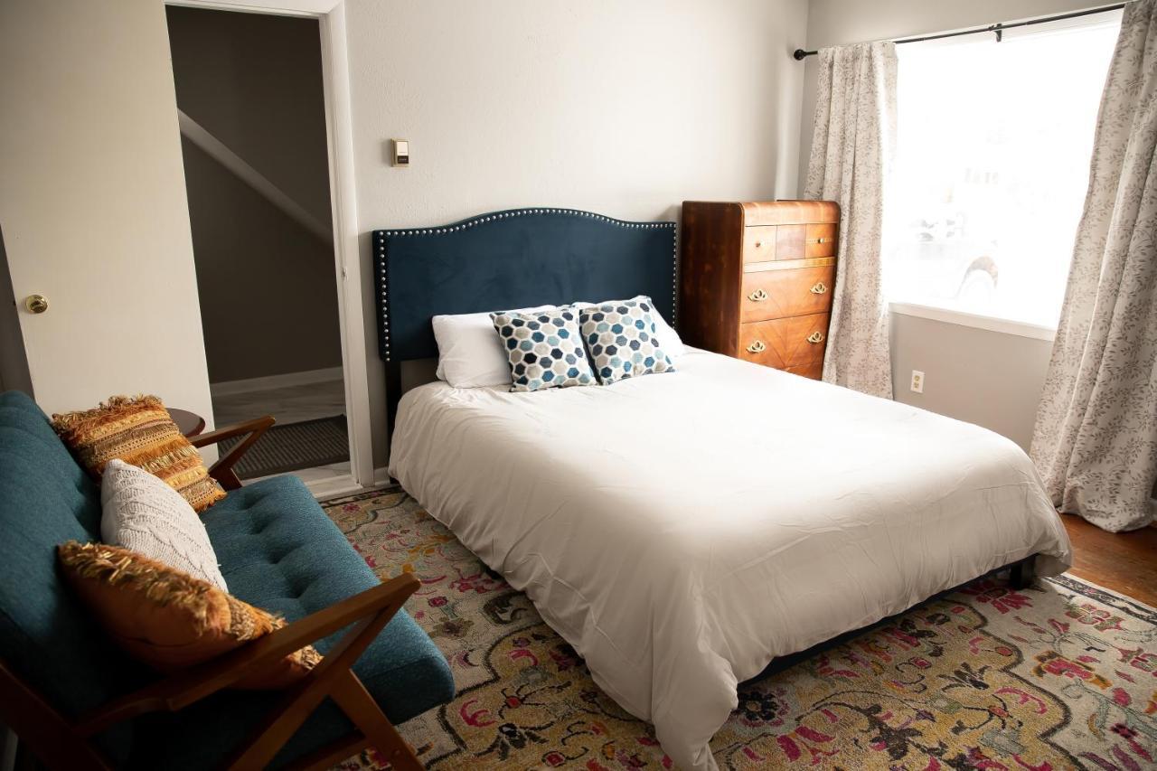 Charming French Studio Apartment Laramie Zewnętrze zdjęcie